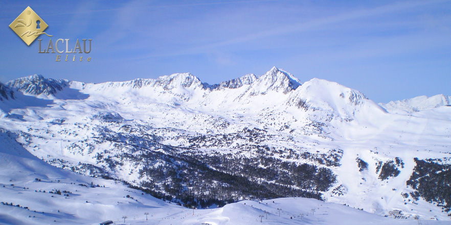 Estación Grandvalira, una de las ventajas de tener un piso de lujo Andorra.