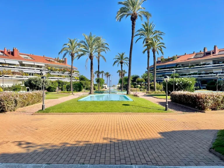 Exclusiva vivienda frente al mar en terramar, sitges - imagenInmueble0